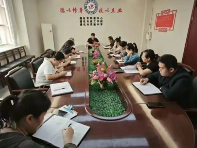 砥砺深耕行致远,笃行不怠领芳华——遵化市实验中学举办青年教师汇报课评比活动