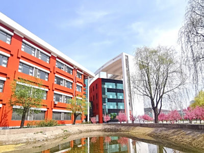 《新时代中小学教师职业行为十项准则》