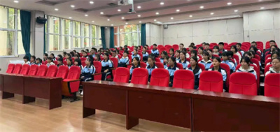 塑行育心 红色精神润少年