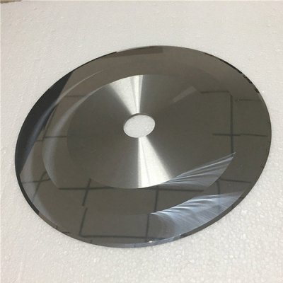 圓刀片的種類用途很多，如何提高分切機圓刀片的使用壽命很關鍵