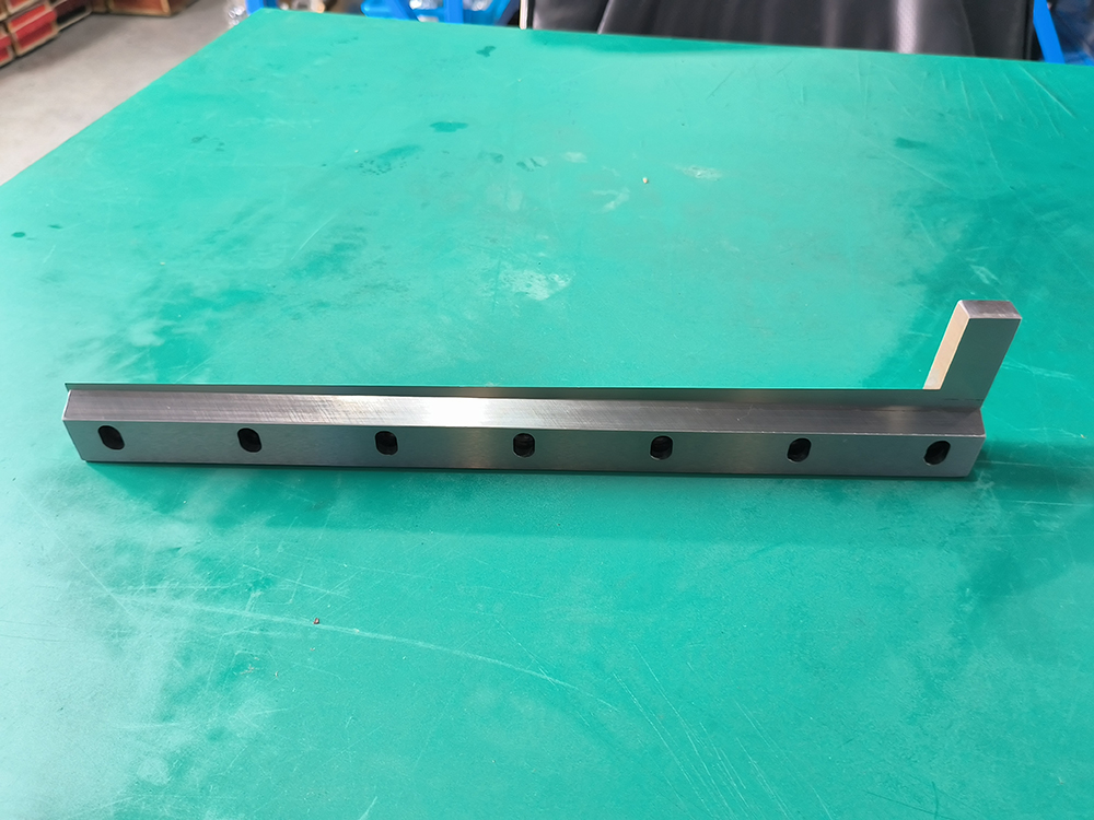 鑲鋒鋼橫切刀? 鑲鋒鋼橫切刀?