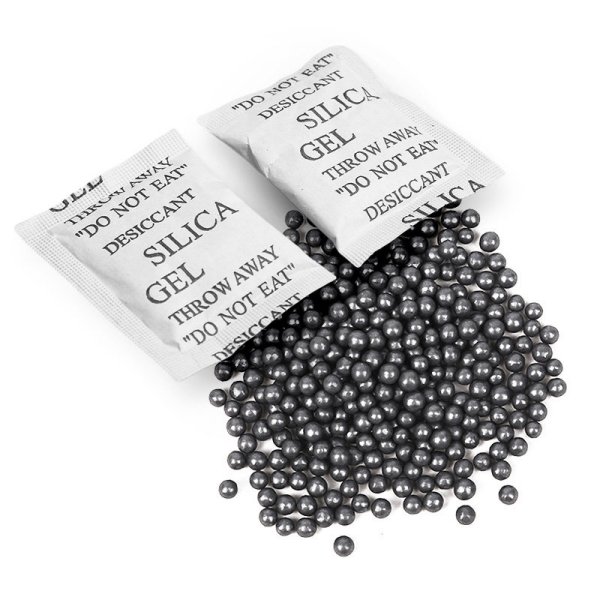 鞋子里的干燥劑使用哪種