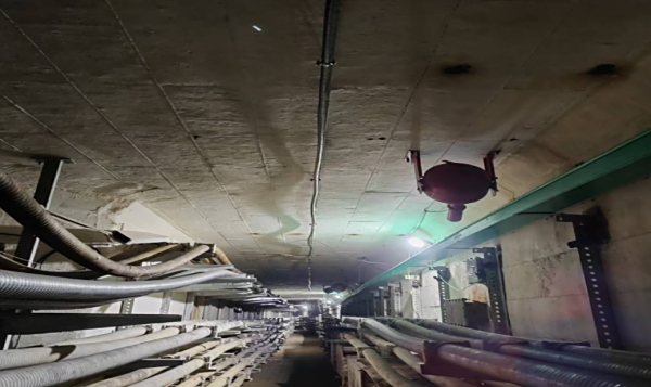 成都供电公司电缆隧道手机信号放大器覆盖案例