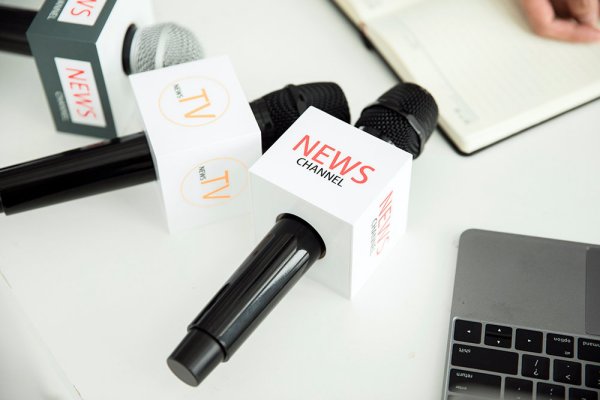 我國小型吹瓶機產(chǎn)能對比國外的產(chǎn)能