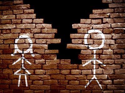 离婚时能否要求另一方给予一定的帮助？