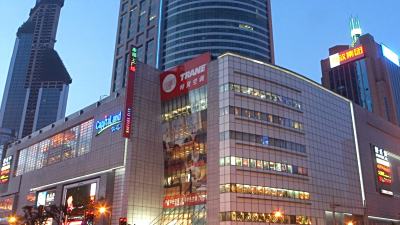 上海人民广场来福士广场办公楼