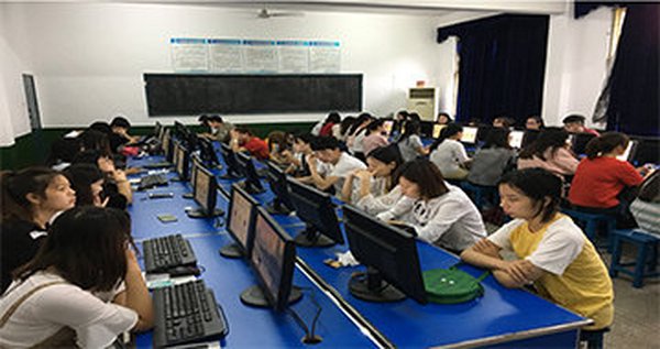 走进湖南人文科技学院