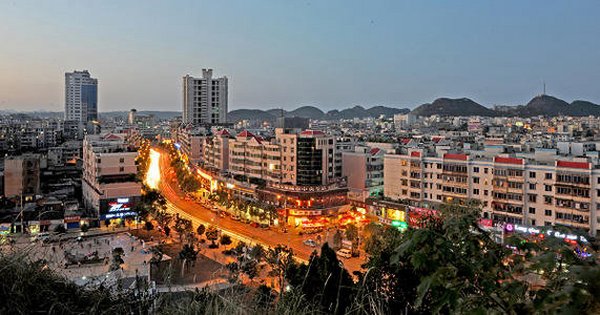 安顺黄果树机场特价机票查询与机场航空售票处电话