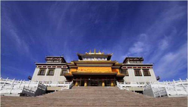 鄂尔多斯伊金霍洛国际机场特价机票查询与机场航空售票处电话