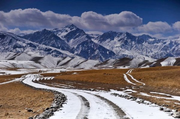 和田机场特价机票查询与机场航空售票处电话