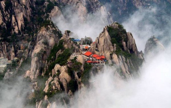 黄山屯溪国际机场特价机票查询与机场航空售票处电话