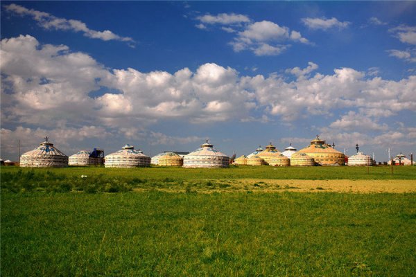 满洲里西郊机场特价机票查询与机场航空售票处电话