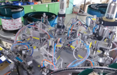 全自动组装智能化一体机(适用于电流超载保护器产品)