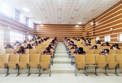 诗词润心灵 书香溢校园——文化产业专业部举办2023年技能节中国经典古诗词背默大赛