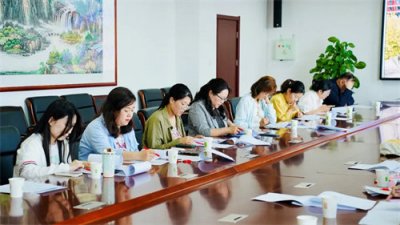 聚贤融慧齐研讨 凝心备卷提质量——石家庄市职教园区英语教研组五月份教学研讨会