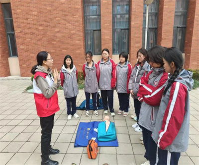 维护校园安全，打造身边的“救”护神——老年人服务与管理专业急救培训