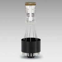 HAMAMATSU    滨松     R13449    光电倍增管