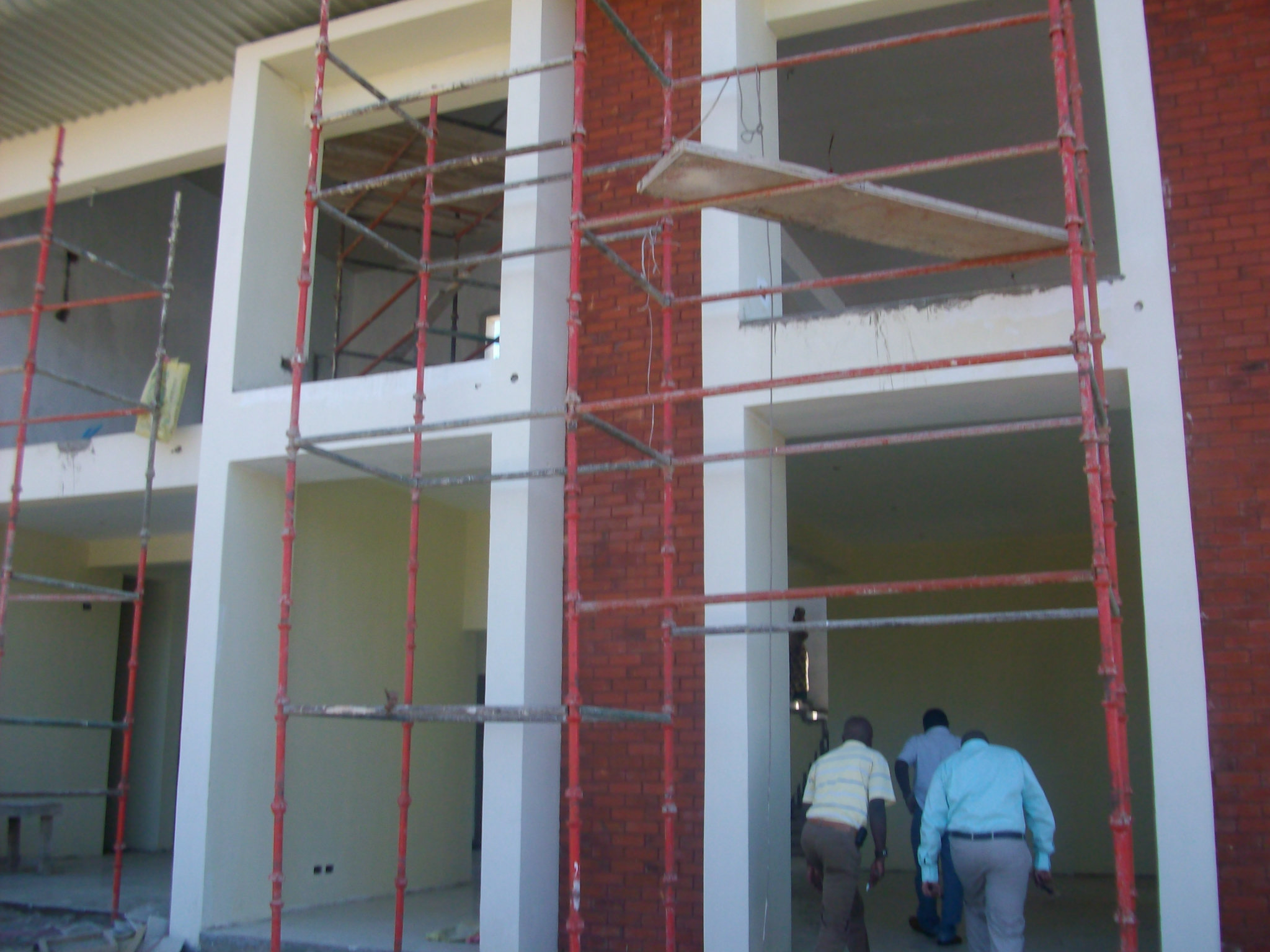 非洲坦桑尼亚总统竞选人电视台演播室声学装修及演播室灯光设计及安装调试工程