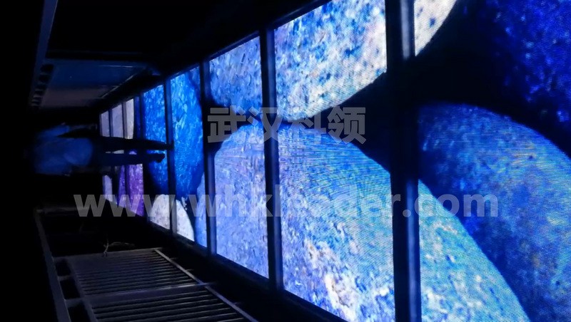 玻璃栈道-水纹特效