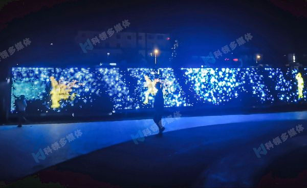 互动陪跑晚上实拍图