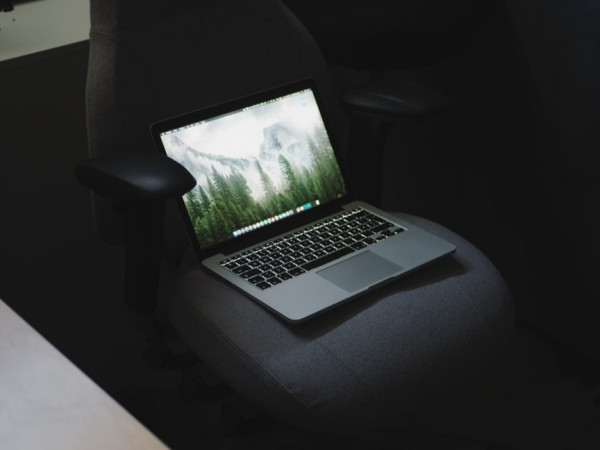 职场人 AI 认证报考指南：从条件到流程，手把手帮你少走弯路