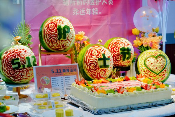 活动回首丨唱起天使赞歌，为护士天使守候，向大爱致敬