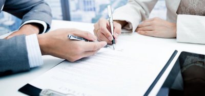 在南宁注册保健品公司，可以找代理公司吗？