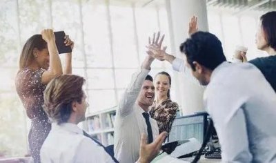 一个公司需要具备什么条件才能上市？